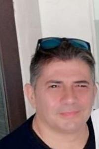Carlos Genoves